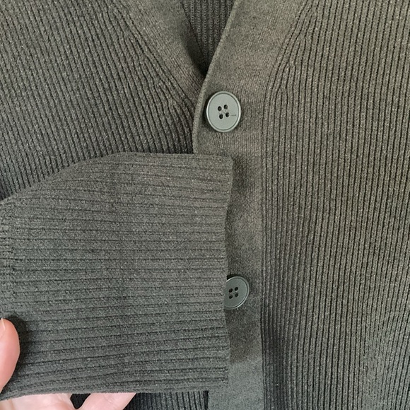 Olive green Zara ribbed cardigan (size M) - Picture 3 of 5